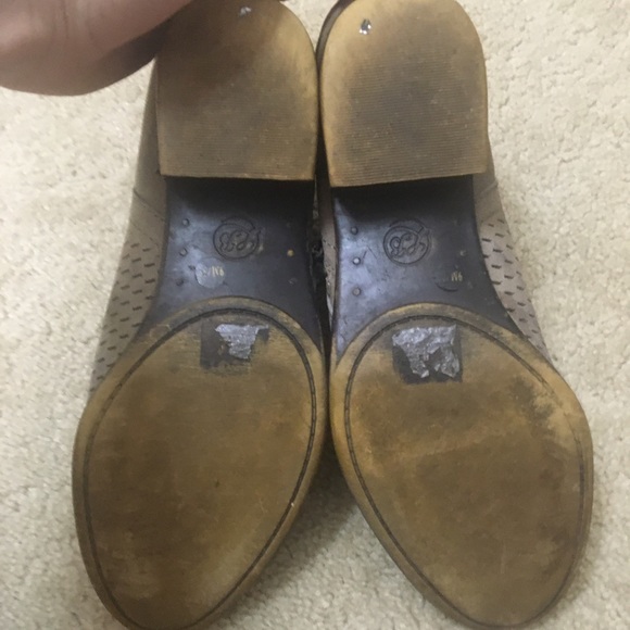 Lucky Brand Brielley Leather Bootie Ankle Boots Perforated Stacked Block Heel 9M - Picture 11 of 14